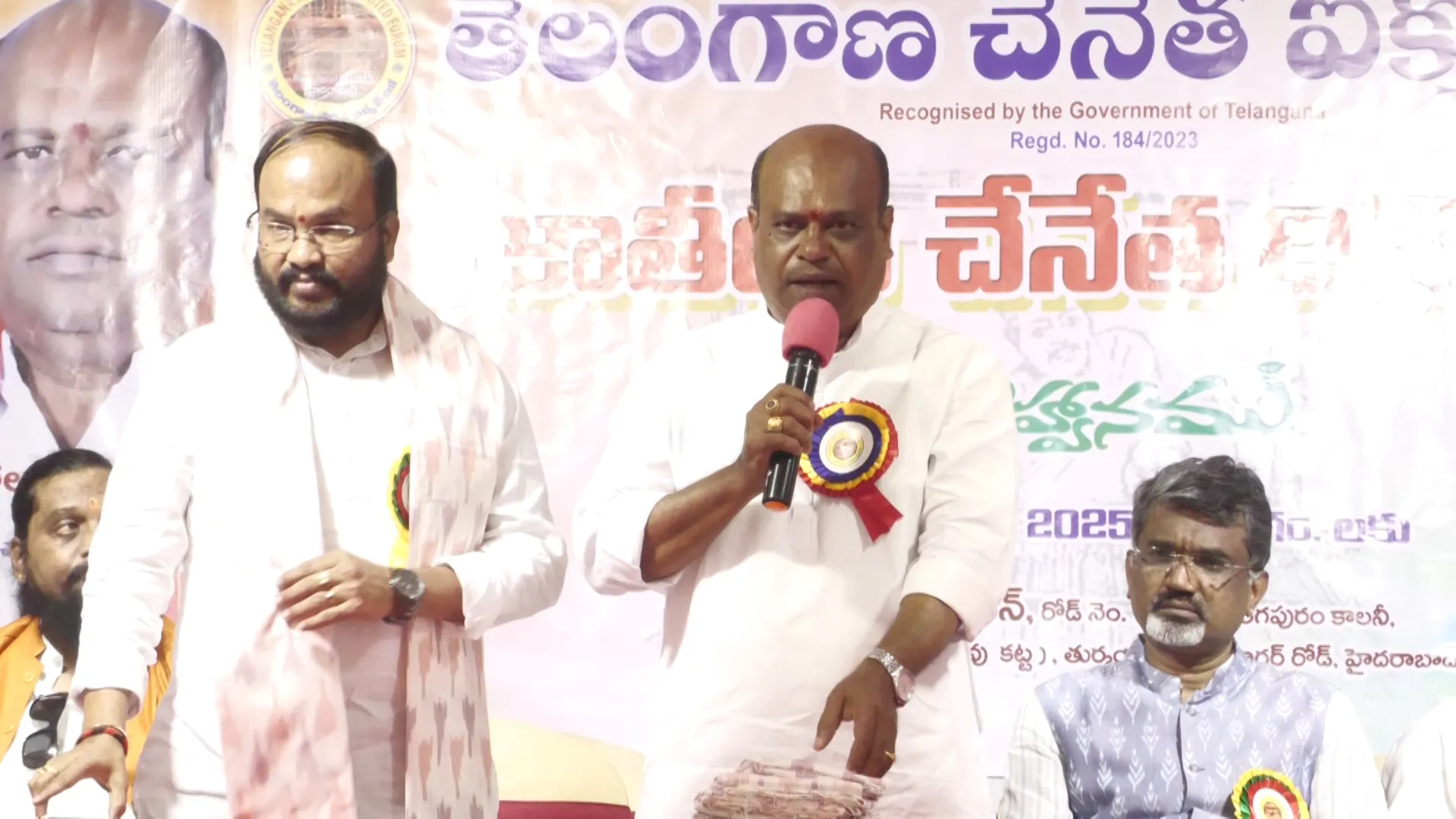 Sequence 16.00_04_52_09.Still011