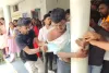 దేవరకొండ ప్రభుత్వ జూనియర్ కాలేజీలో ఉద్రిక్తత.. లెక్చరర్‌పై ఏబీవీపీ కార్యకర్తల దాడి