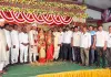 నూతన వధూవరులను ఆశీర్వదించిన చిరుమర్తి