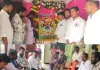 మృతుడి కుటుంబాన్ని పరామర్శించిన డాక్టర్ వివేక్ .