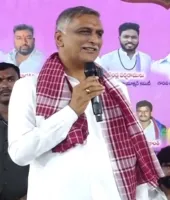 సిద్దిపేటకు రావడానికి అంత భయం ఎందుకు?.. హరీశ్‌రావు ప్రశ్న