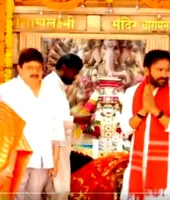 భాగ్యలక్ష్మి అమ్మవారిని దర్శించుకున్న కేంద్రమంత్రి కిషన్ రెడ్డి.. ప్రత్యేక పూజలు