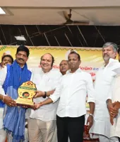చండూర్ మున్సిపల్ చైర్ పర్సన్ డా. కోడి శ్రీనివాసులుకు ఘన సన్మానం. 