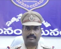 భారీ వర్షాల కారణంగా ప్రజలు అప్రమత్తంగా ఉండండి. 