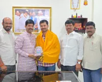 అసిస్టెంట్ మోటార్ వెహికల్ ఇన్స్పెక్టర్ కు సన్మానం