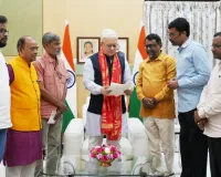 జర్నలిస్టుల సమస్యల పరిష్కారానికి చొరవ తీసుకోండి * గవర్నర్ కు డబ్ల్యూజేఐ వినతి