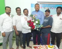 దాసు సురేష్ కు పుట్టినరోజు శుభాకాంక్షలు తెలిపిన  -  కల్లేపల్లి రాజు ,ప్రధాన కార్యదర్శి-  గ్రేటర్ హైదరాబాద్ పద్మశాలి సంఘం 