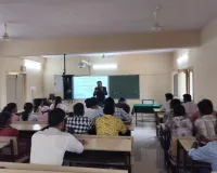 పోటీ పరీక్షల్లో ఆంగ్ల భాషకు ప్రాధాన్యం 