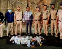 35 మద్యం సీసాల పట్టివేత