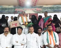 లబ్దిదారులకు కుట్టు మిషన్ ల పంపిణీ 