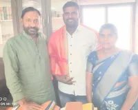 కౌన్సిలర్ కు ఎమ్మెల్సీ అభినందనలు 