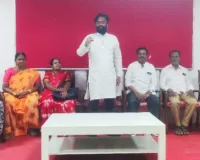 బీసీలకు ఇచ్చిన హామీలు అమలు చేయాలి