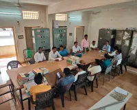 డైలీ వేజెస్ వర్కర్లను  రెగ్యులరైజ్  చేయాలి 