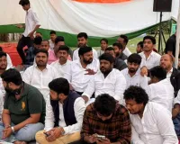 యువత గొంతునొక్కుతున్న బీజేపీ 