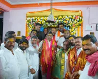 ఆలయంలో ఎమ్మెల్యే జీఎంఆర్ పూజలు  