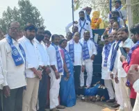 ఘనంగా పూలే ,  అంబేద్కర్ విగ్రహాల ఆవిష్కరణ 