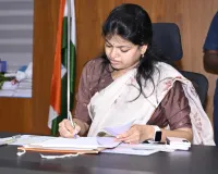 మహబూబాబాద్ కలెక్టర్ గా స్నేహ 