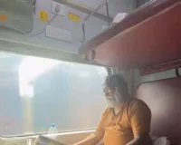రైలులో ఢిల్లీకి బయలుదేరిన జగ్గారెడ్డి 