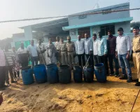 నాటుసారా స్థావరాలపై  దాడులు 