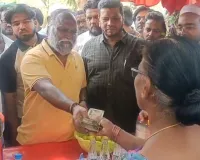 సోడా తాగి..రూ.లక్ష సాయం చేసిన జగ్గారెడ్డి