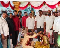 శ్రీకాంత్, స్వాతి వివాహానికి హాజరైన గాదరి కిశోర్