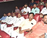 సినిమాలు సమాజంలో చైతన్యం తేవాలి 