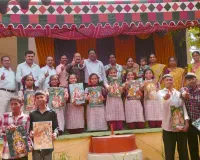 పదో తరగతి విద్యార్థులకు ఘనంగా వీడ్కోలు 