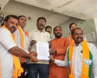 తహసిల్దార్ కి వినతి పత్రం 