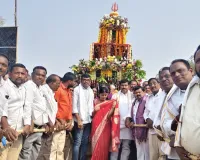 బ్రహ్మోత్సవాల్లో పాల్గొన్న ఎమ్మెల్యే 
