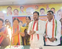 మహిళలకు కాంగ్రెస్ పెద్దపీట