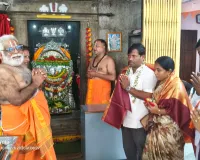 భక్తాంజనేయ ఆలయంలో చైర్ పర్సన్ పూజలు 
