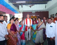 ఎల్లమ్మ తల్లి దయ ఉండాలి 