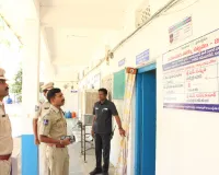 పోలీస్ స్టేషన్ ఆకస్మిక తనిఖీ 