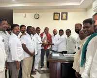 ఎమ్మెల్యేను కలిసిన అప్పల రాజన్న 