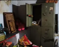 రేకులపల్లిలో అర్ధరాత్రి దొంగతనాలు