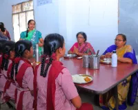 బీసీ గురుకుల పాఠశాల తనిఖీ