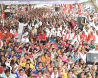 గుడిసెవాసులకు తక్షణమే పట్టాలు ఇవ్వాలి