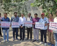 జర్నలిస్టుల ర్యాలీ, ధర్నాతో దద్దరిల్లిన సమాచార భవన్