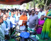 మొక్కజొన్న కొనుగోలు కేంద్రాలను ప్రారంభించిన ఎమ్మెల్యే నాగరాజు