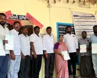 పుల్లెంల గ్రామంలో ముఖ్యమంత్రి సహాయ నిధి చెక్కుల పంపిణీ.