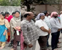 దిల్సుఖ్ నగర్ డిపో ముందు ఆర్టీసీ కార్మికుల ధర్నా -   సంఘీభావం తెలిపిన  TJMU ప్రధాన కార్యదర్శి హనుమంతు ముదిరాజు , తెలంగాణ ఫెడరేషన్ ఆఫ్ ట్రేడ్ యూనియన్ కాచం సత్యనారాయణ 