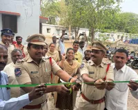 చట్టాలపై అవగాహన కలిగి ఉండాలి