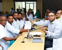 ప్రజావాణి ఫిర్యాదులపై అధికారుల నిర్లక్ష్యం వద్దు : కలెక్టర్ హెచ్చరిక