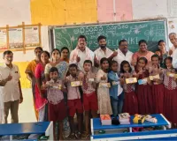 విద్యార్థులకు అభినందన 