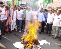 కేంద్రమంత్రులను తెలంగాణలో తిరగనివ్వం : మోత రోహిత్