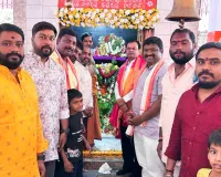 ప్రసన్నాంజనేయ స్వామి ఆలయంలో పూజలు