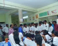 ప్రభుత్వ ఆసుపత్రి సమస్యలు పరిష్కరించాలి 