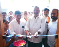 ఇందిరమ్మ ఇళ్లను  ప్రారంభించిన ఎమ్మెల్యే 