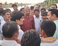 ఇరిగేషన్ పనుల పరిశీలన 