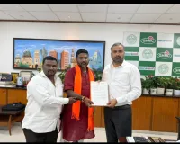 పారిశుద్ధ్య సమస్యలపై జిహెచ్ఎంసి  కమిషనర్ కు వినతిపత్రం